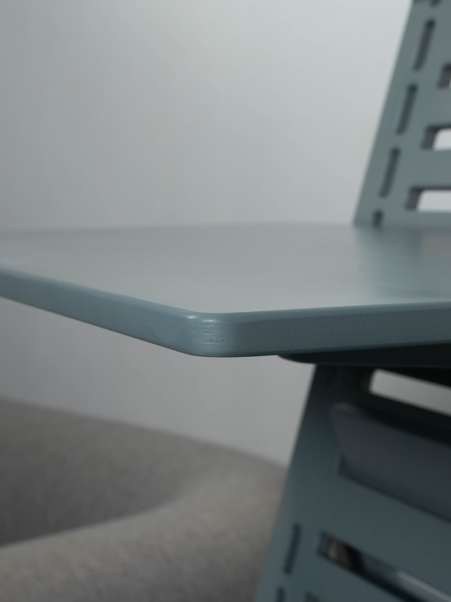 Focusdesk — Storm Grey
