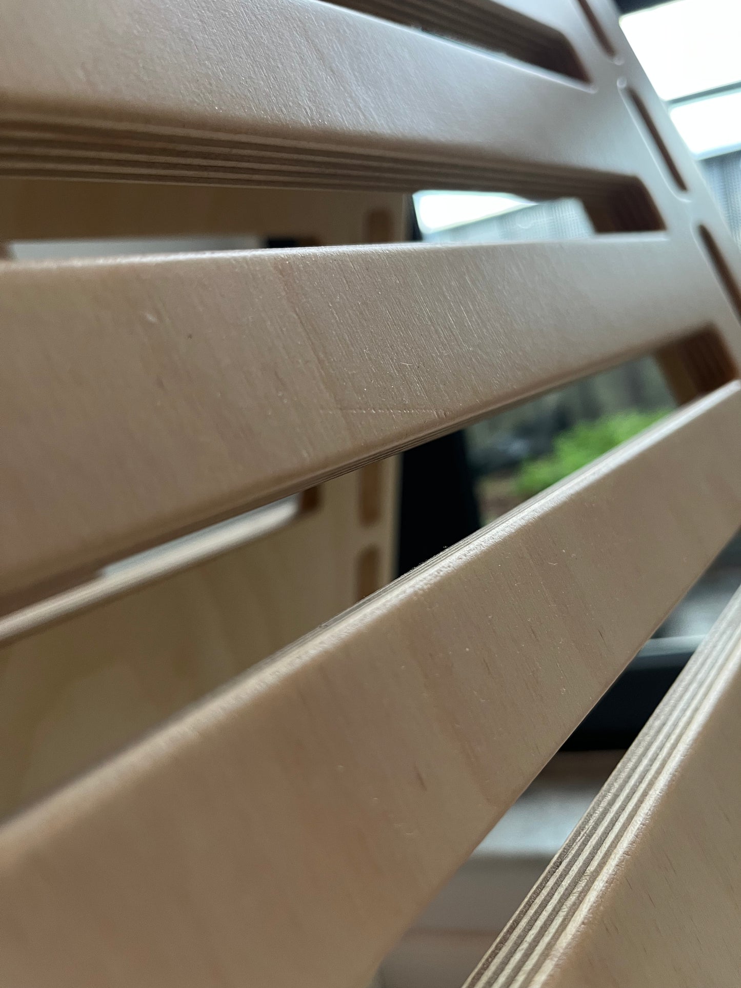 Focusdesk — Clear Lacquer (Defect Class A)